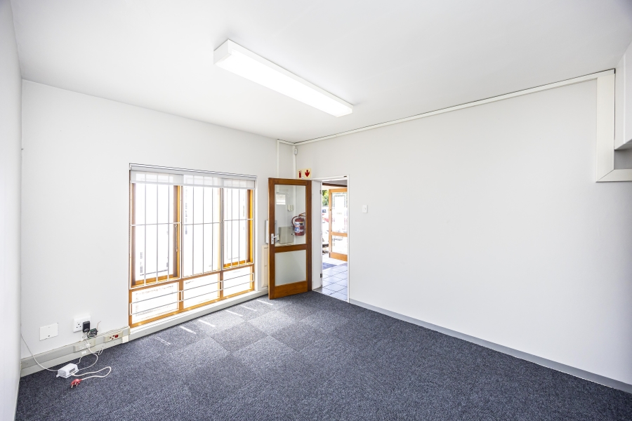 To Let Commercial Property for Rent in Berea Eastern Cape